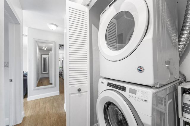 817 Buttonwood Road, North Palm Beach, FL 33408