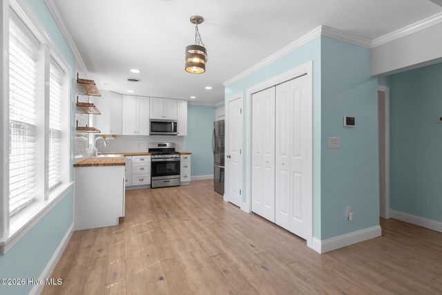 2017 Burnett Boulevard, Wilmington, NC 28401