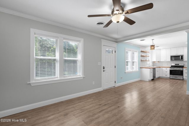 2017 Burnett Boulevard, Wilmington, NC 28401