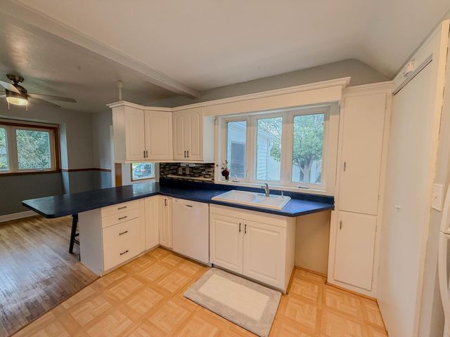 708 E Elm Avenue, Olivia, MN 56277