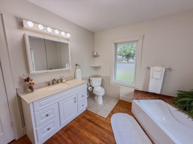 708 E Elm Avenue, Olivia, MN 56277