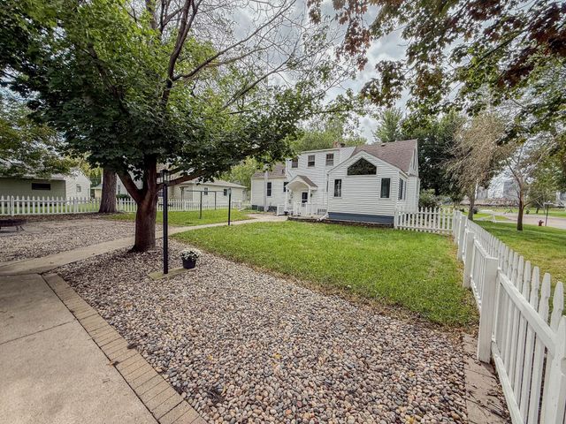 708 E Elm Avenue, Olivia, MN 56277