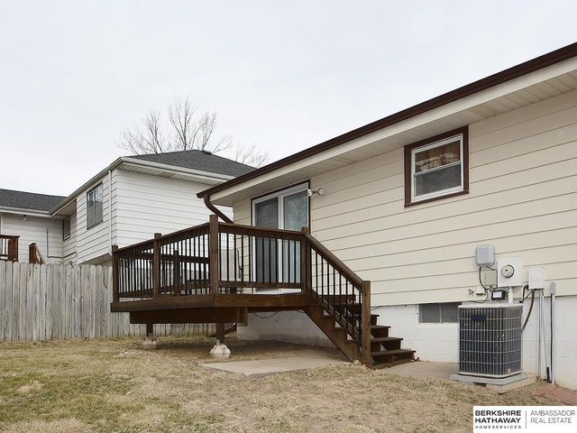 11009 U Street, Omaha, NE 68137