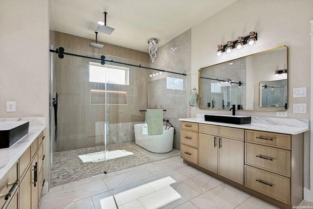 125 Dragonfly, La Vernia, TX 78121