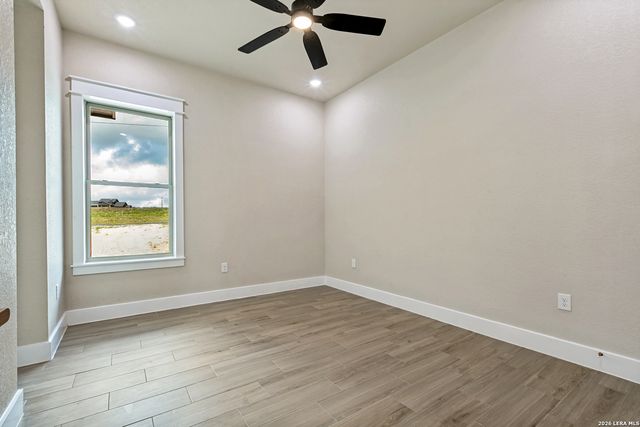 125 Dragonfly, La Vernia, TX 78121