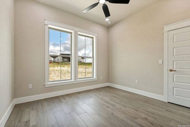 125 Dragonfly, La Vernia, TX 78121