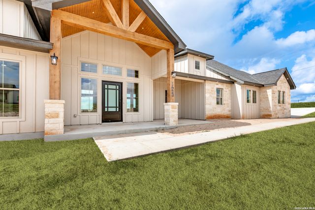 125 Dragonfly, La Vernia, TX 78121