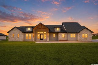 125 Dragonfly, La Vernia, TX 78121
