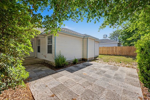 421 Apple Drive, Crestview, FL 32536