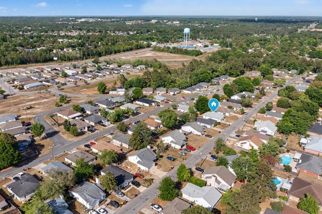 421 Apple Drive, Crestview, FL 32536