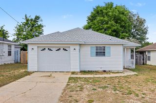 421 Apple Drive, Crestview, FL 32536