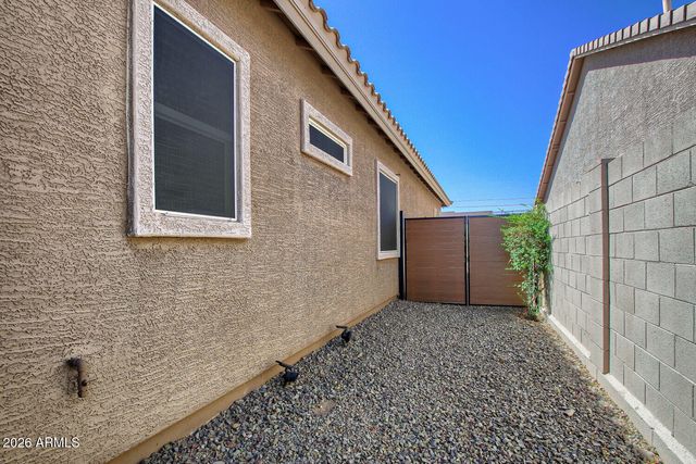 10443 W NOSEAN Road B, Peoria, AZ 85383