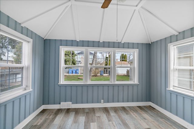 7418 W Clarence Avenue, Chicago, IL 60631