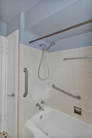 7418 W Clarence Avenue, Chicago, IL 60631