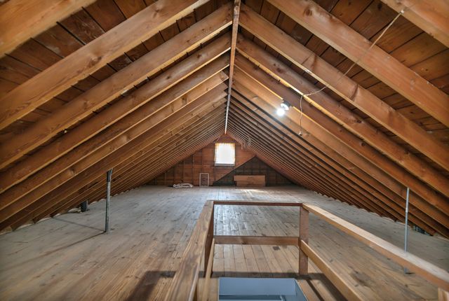 7418 W Clarence Avenue, Chicago, IL 60631