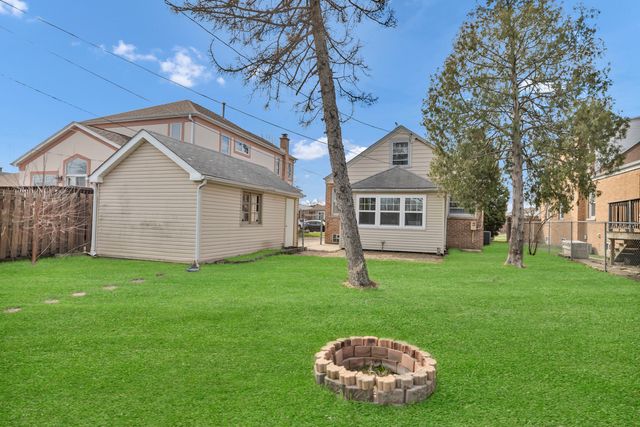 7418 W Clarence Avenue, Chicago, IL 60631