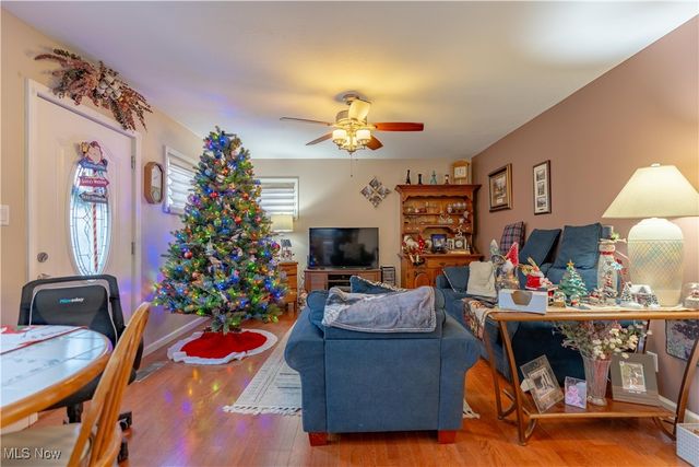 2863 Archwood Place, Cuyahoga Falls, OH 44221