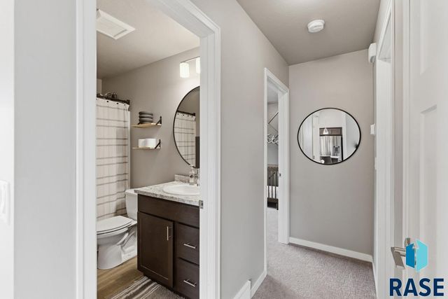 5616 E Brennan Dr Drive, Sioux Falls, SD 57110