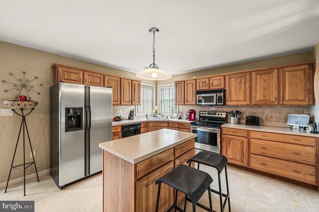 349 FARM VIEW DR., East Earl, PA 17519