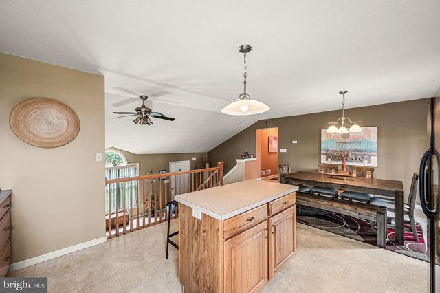 349 FARM VIEW DR., East Earl, PA 17519