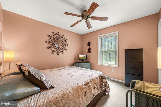 349 FARM VIEW DR., East Earl, PA 17519