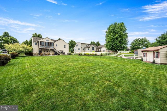 349 FARM VIEW DR., East Earl, PA 17519