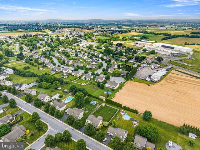 349 FARM VIEW DR., East Earl, PA 17519