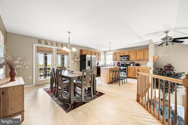 349 FARM VIEW DR., East Earl, PA 17519