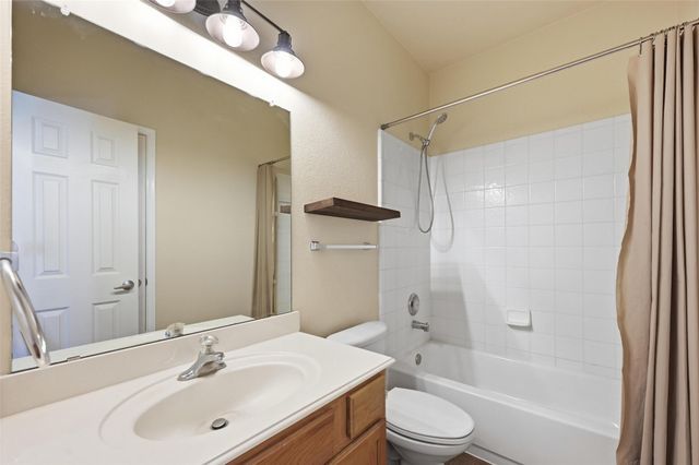 113 Creekview Drive, Anna, TX 75409