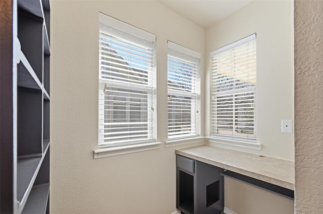 113 Creekview Drive, Anna, TX 75409