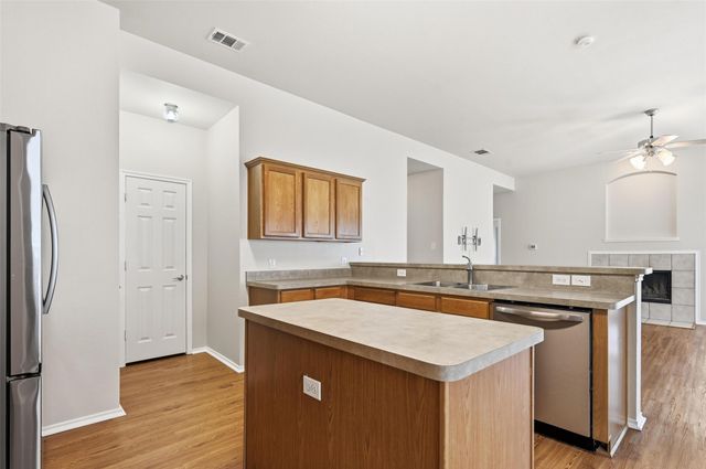 113 Creekview Drive, Anna, TX 75409