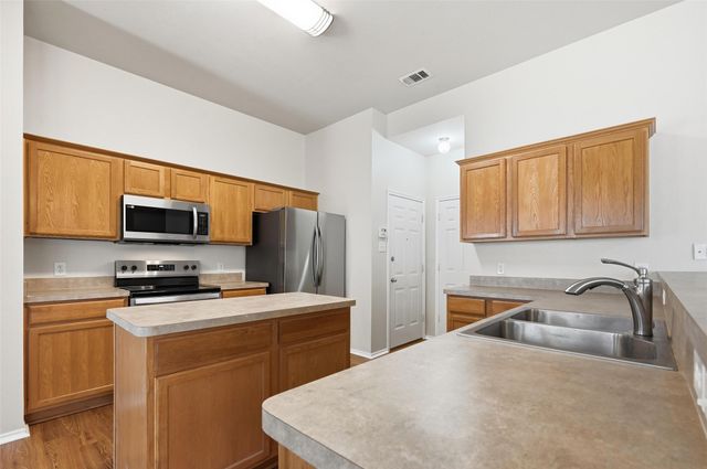 113 Creekview Drive, Anna, TX 75409