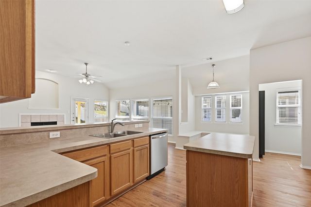 113 Creekview Drive, Anna, TX 75409