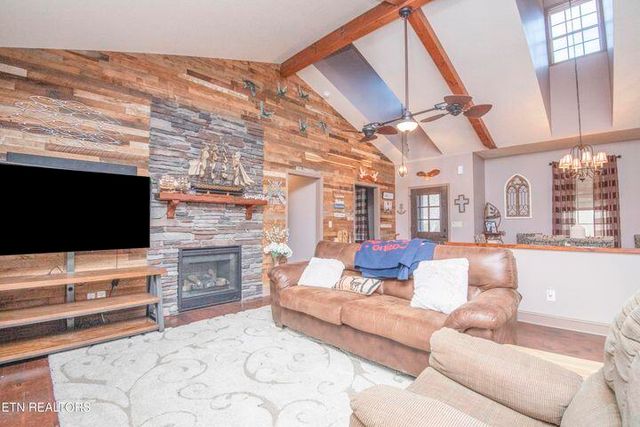 174 Bluegreen Way, Rockwood, TN 37854