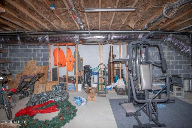 174 Bluegreen Way, Rockwood, TN 37854