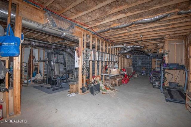 174 Bluegreen Way, Rockwood, TN 37854