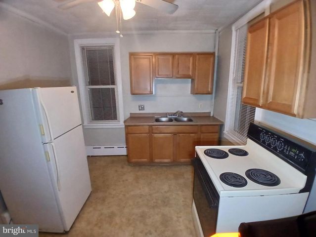 700 N 13TH ST, Pottsville, PA 17901