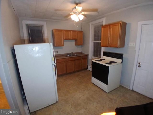 700 N 13TH ST, Pottsville, PA 17901