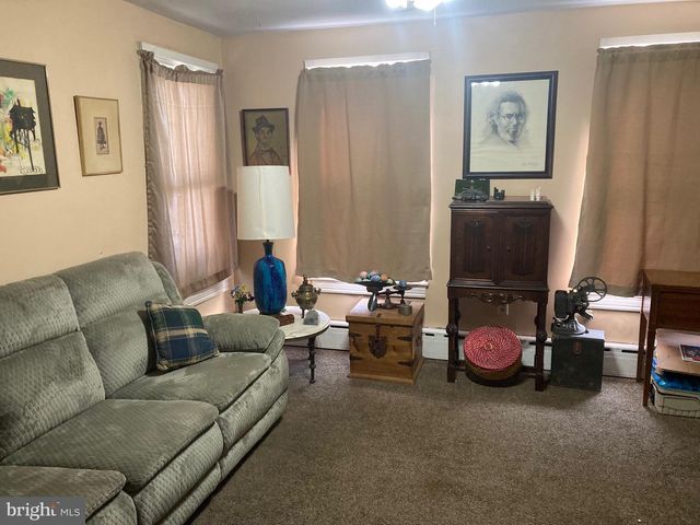 700 N 13TH ST, Pottsville, PA 17901