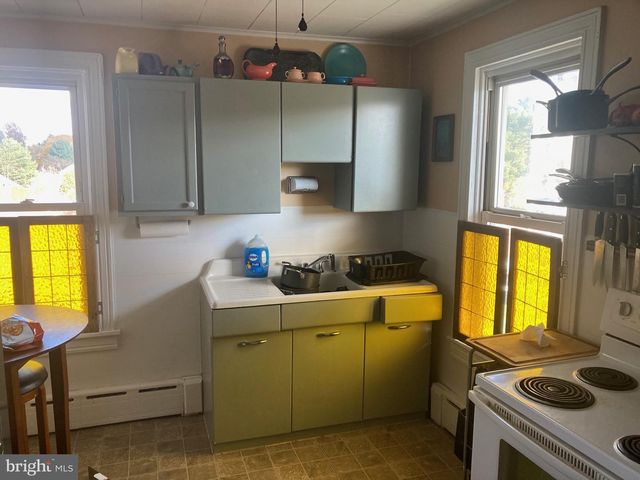 700 N 13TH ST, Pottsville, PA 17901