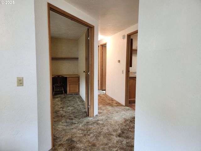 100 RIVER BEND Rd 107, Reedsport, OR 97467