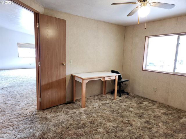 100 RIVER BEND Rd 107, Reedsport, OR 97467