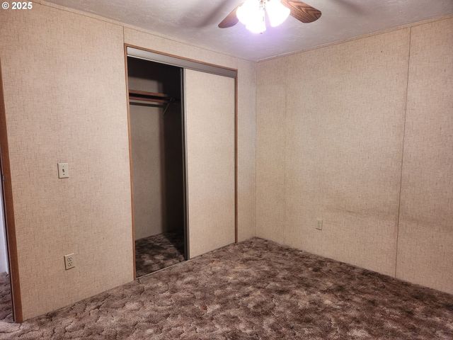 100 RIVER BEND Rd 107, Reedsport, OR 97467