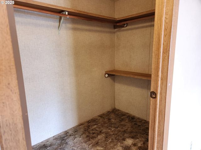 100 RIVER BEND Rd 107, Reedsport, OR 97467