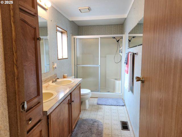 100 RIVER BEND Rd 107, Reedsport, OR 97467