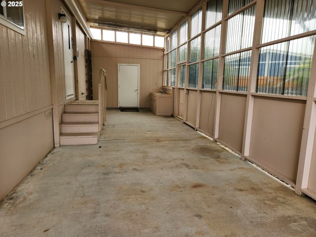 100 RIVER BEND Rd 107, Reedsport, OR 97467