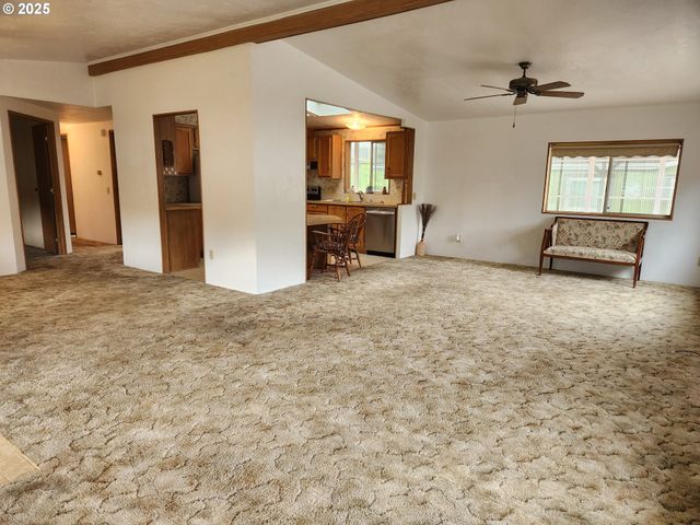 100 RIVER BEND Rd 107, Reedsport, OR 97467