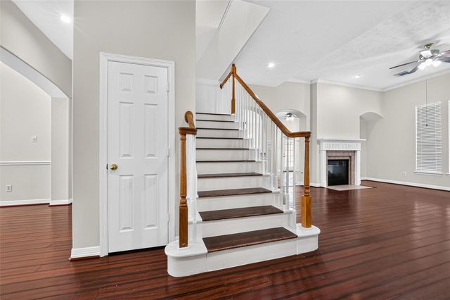 12003 Banks Run Drive, Pearland, TX 77584