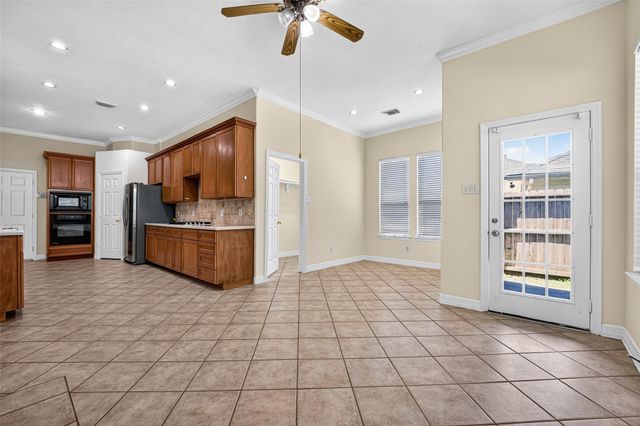 12003 Banks Run Drive, Pearland, TX 77584