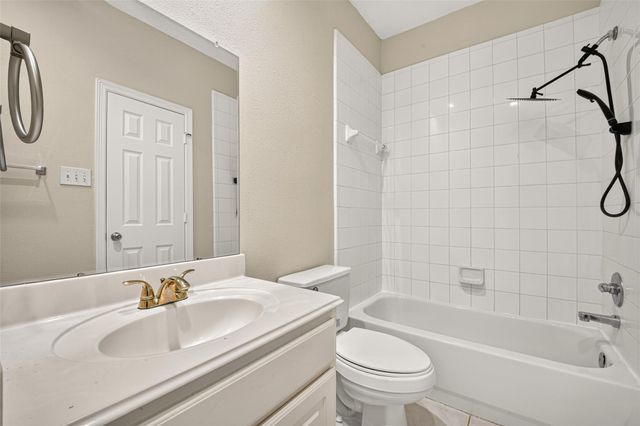 12003 Banks Run Drive, Pearland, TX 77584